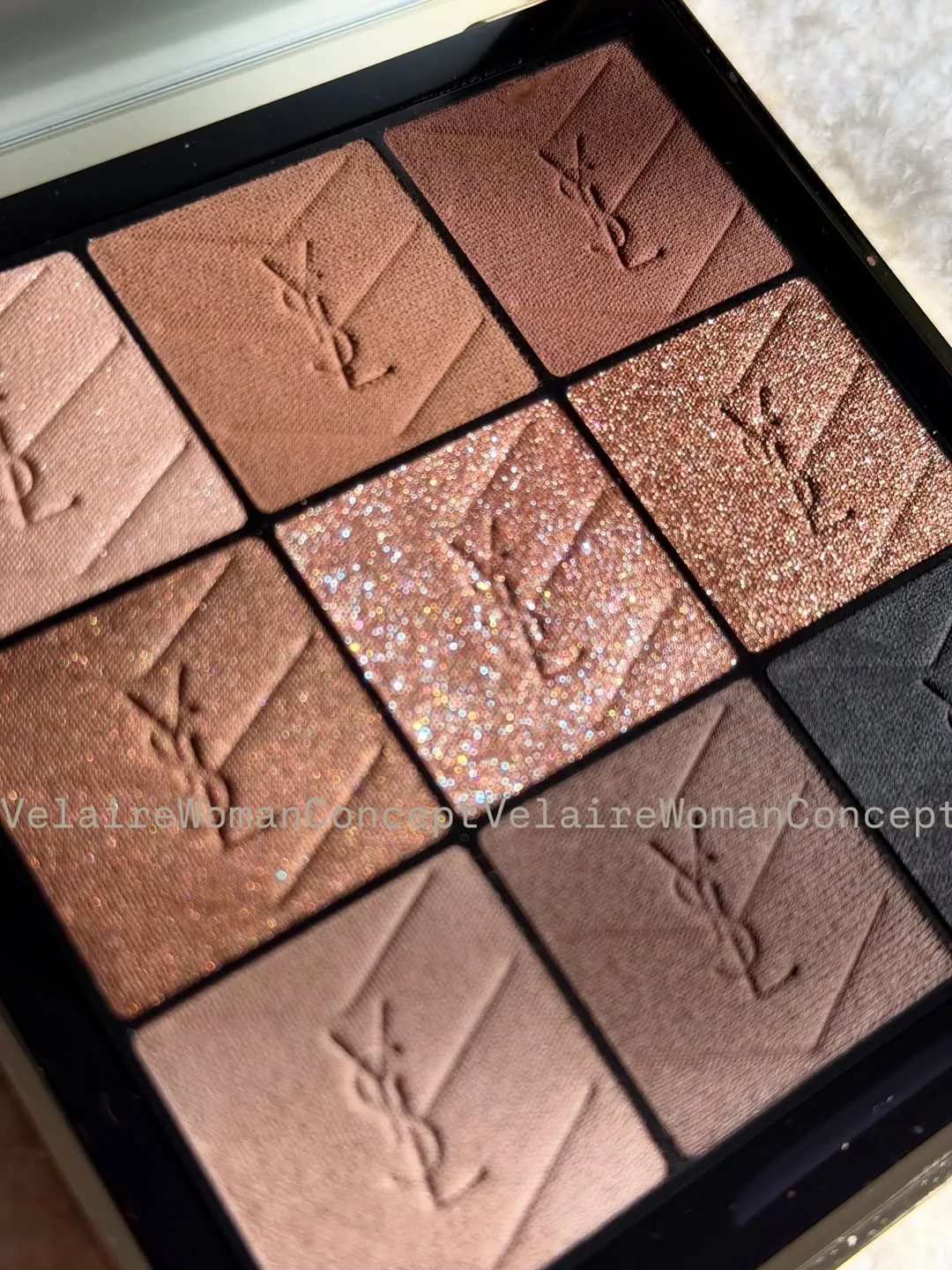 八折 YSL 高訂時尚九色眼影盤