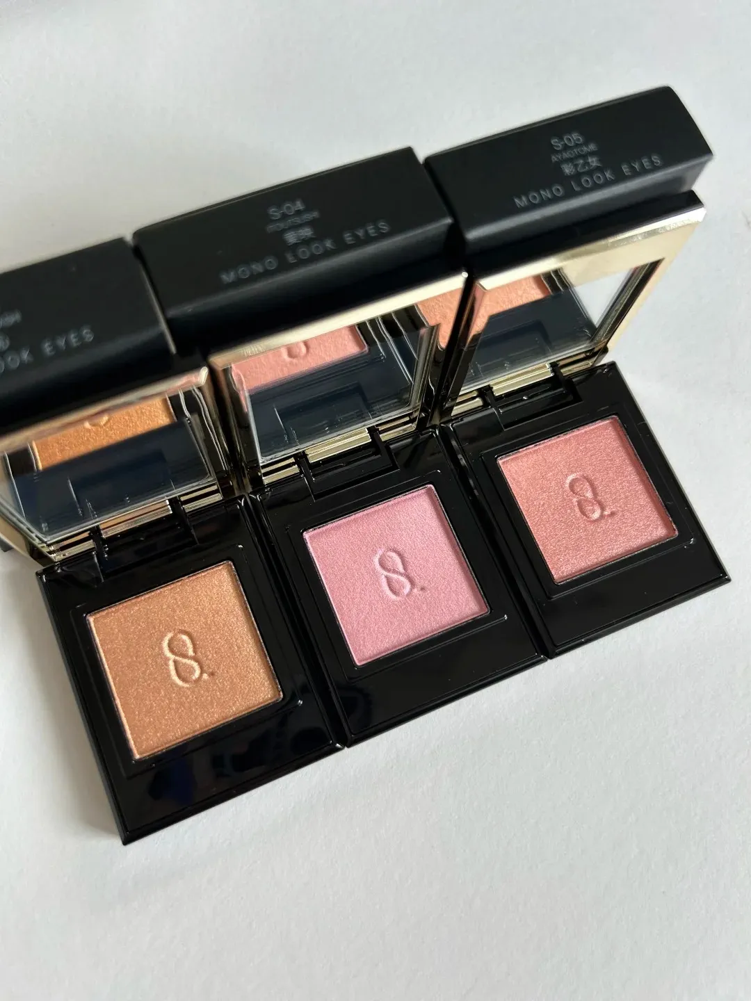 日本 SUQQU 晶采單色眼影