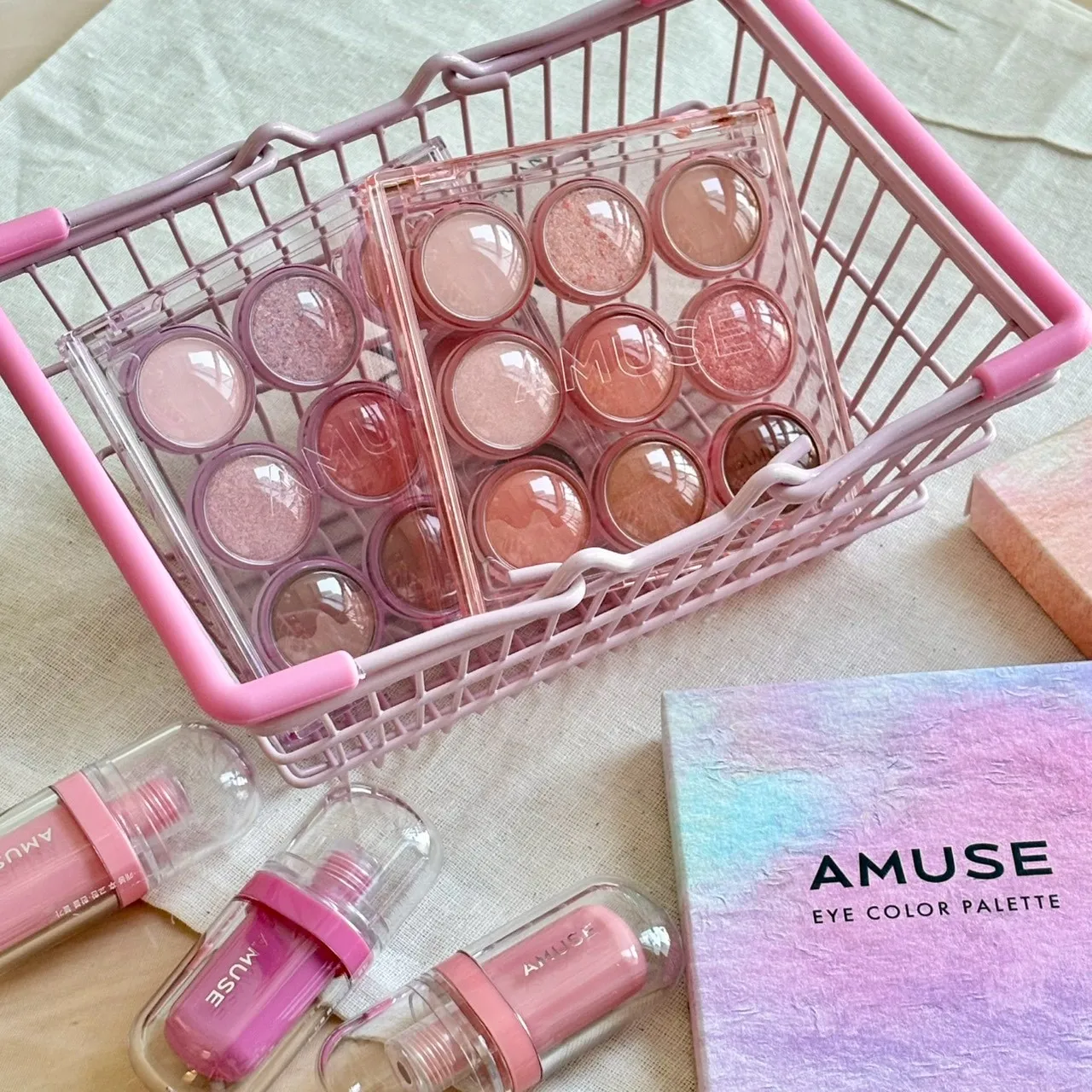 韓國 Amuse 九宮格糖果眼影盤