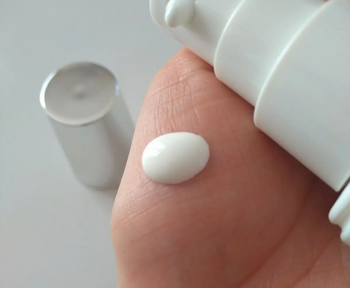 日本 IPSA 全效輕透UV防曬乳