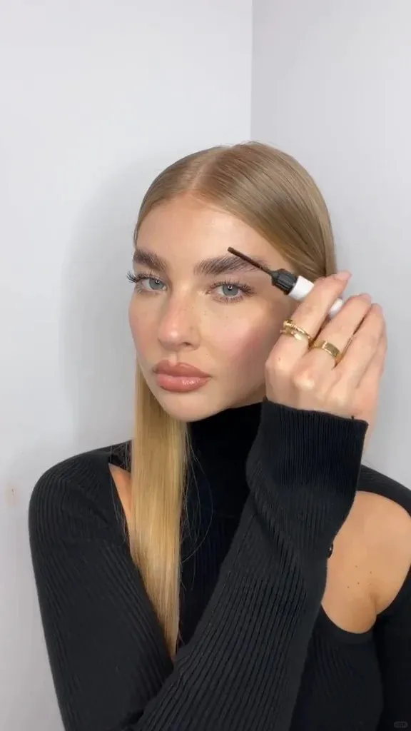  八折 REFY 塑眉凝膠