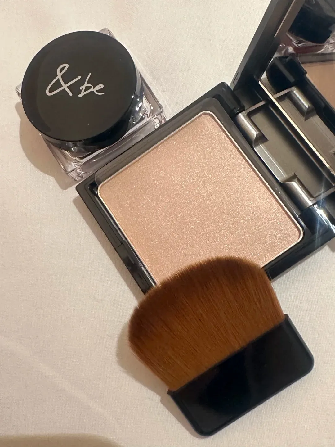 日本 &be 打亮餅