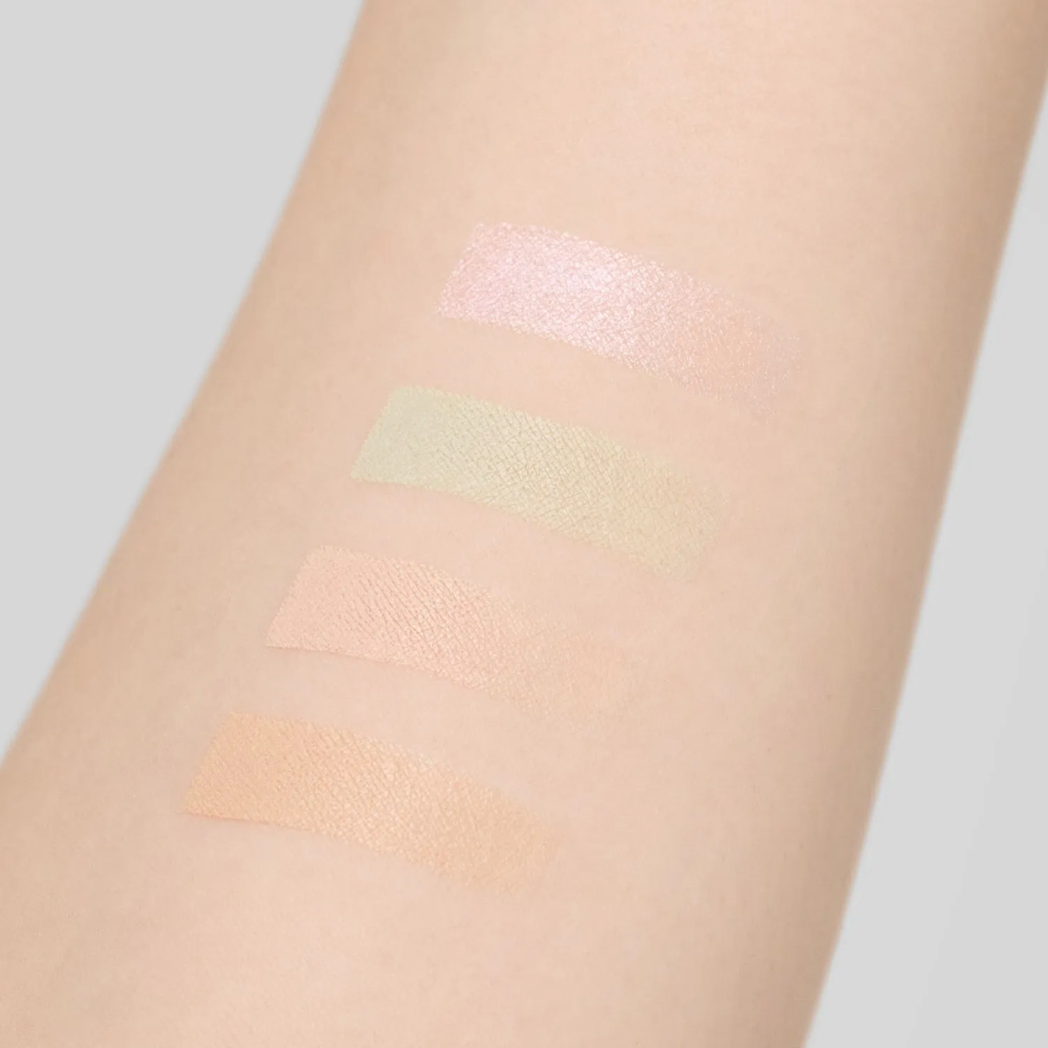 日本 to/one 四色遮瑕盤