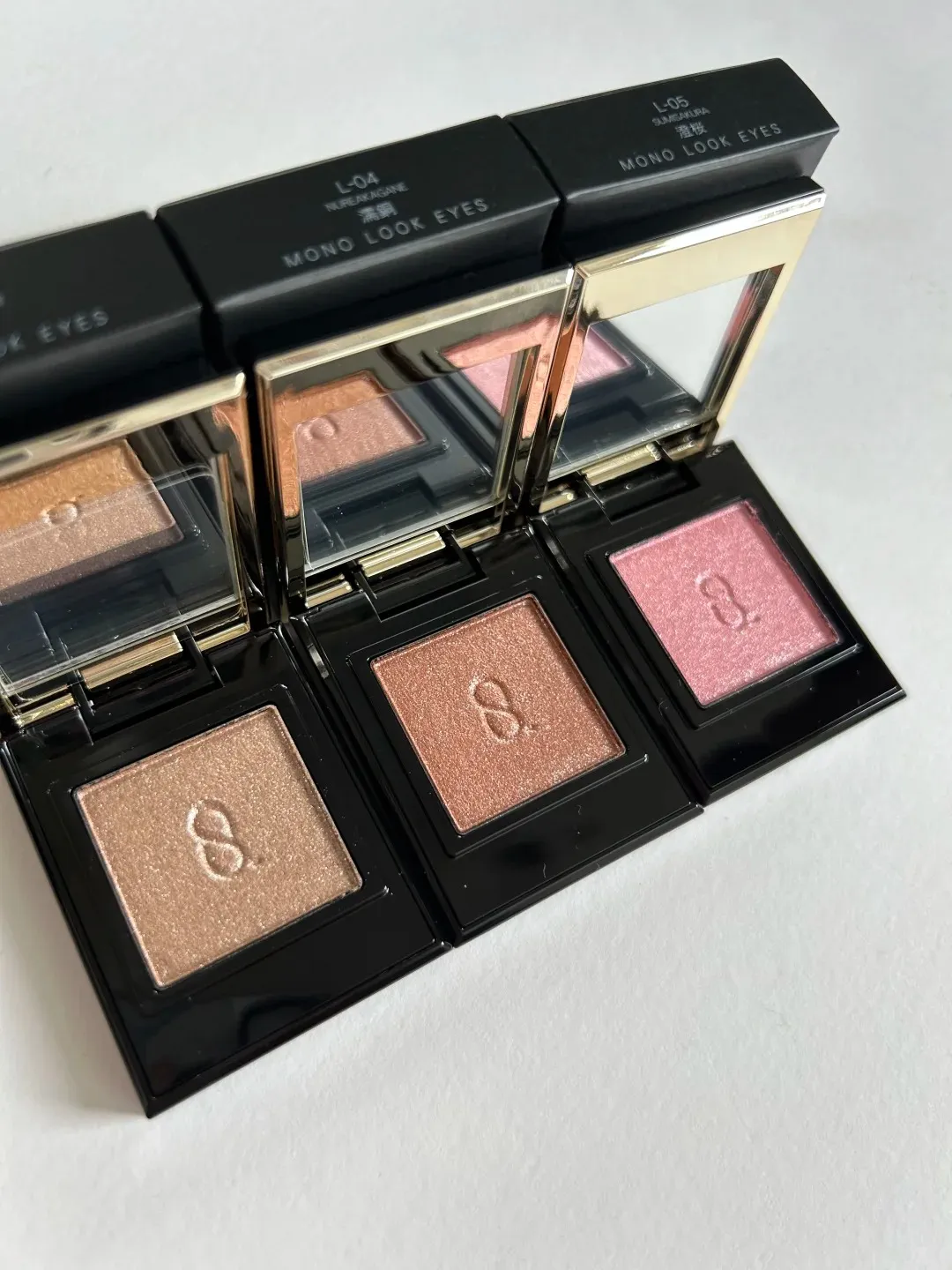 日本 SUQQU 晶采單色眼影