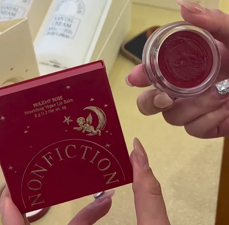 NONFICTION 聖誕限定 潤唇膏