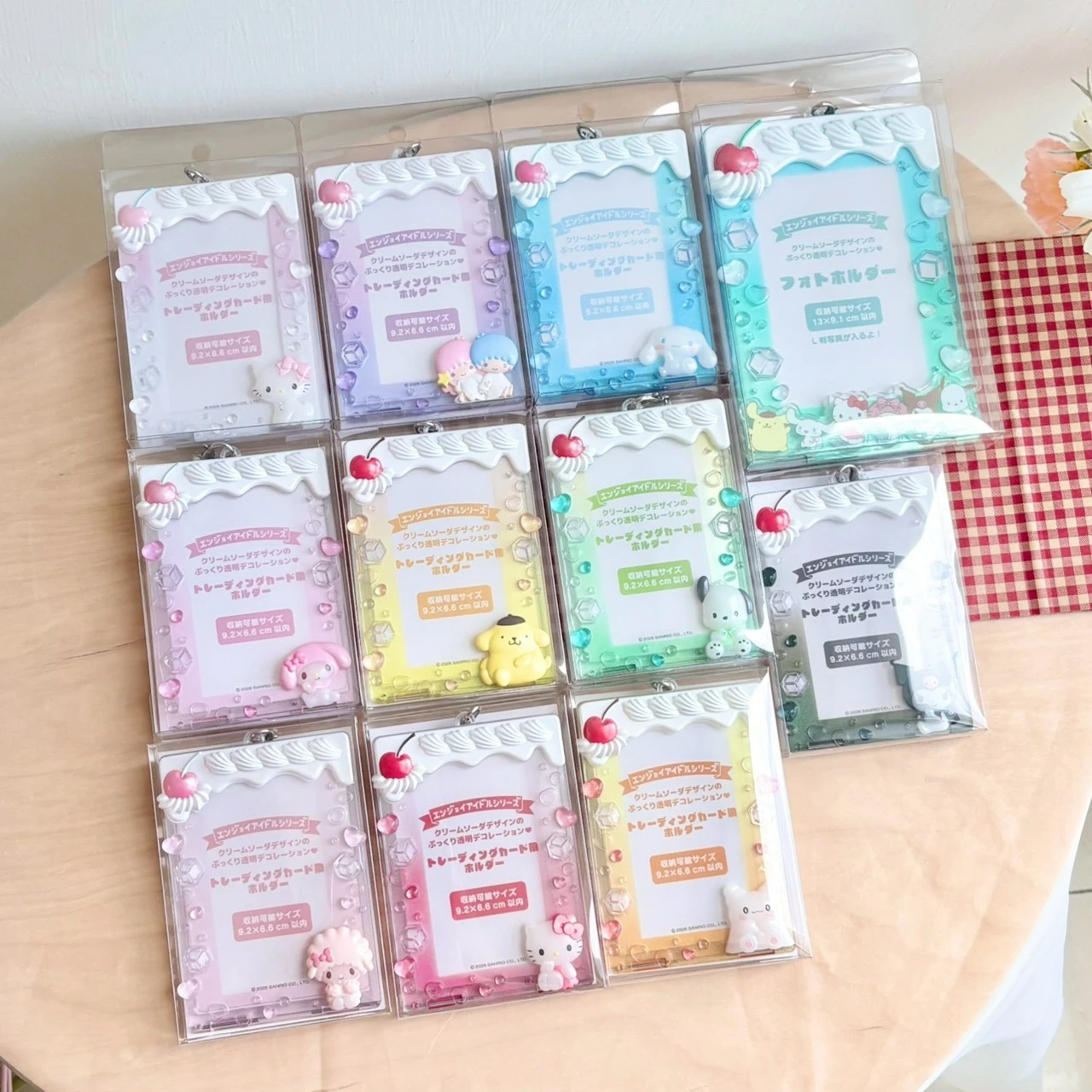 日本 Sanrio 三麗鷗 蘇打汽水滴膠卡套