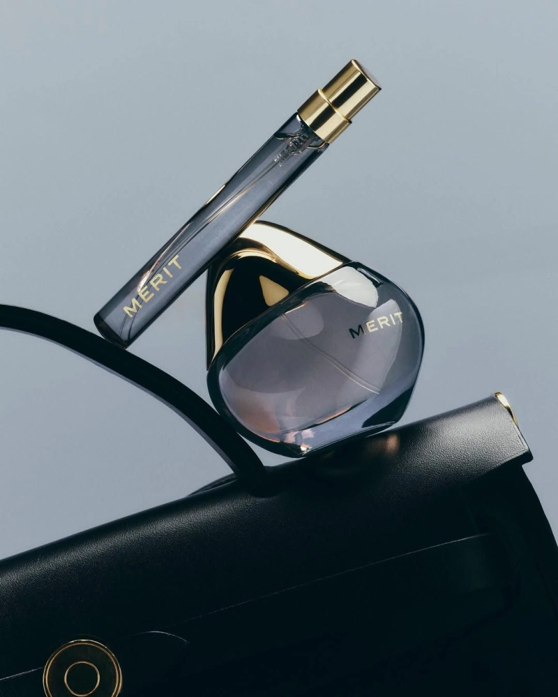 MERIT Retrospect 香水