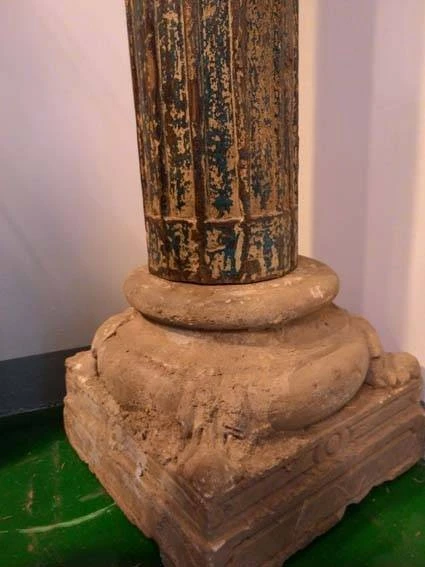 實木雕刻老柱含石座