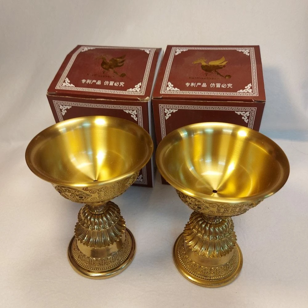 西藏【西藏八吉祥酥油燈座】 浮雕蓮花八寶吉祥(純黃銅製作) (小 / 大)