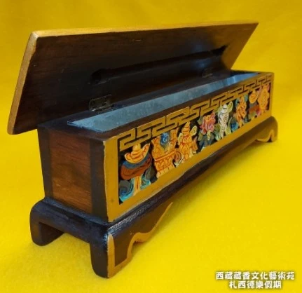 西藏【彩繪手工榆樹木製精緻藏香爐.臥香盒】可燃臥香藏香 (兩種尺寸)