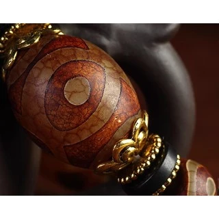 <西藏珍藏工藝天珠>西藏三眼老天珠瑪瑙玉髓手環~略偏重~適合男性或手粗者~天時地利人和~具能量力量 ~威德服眾~
