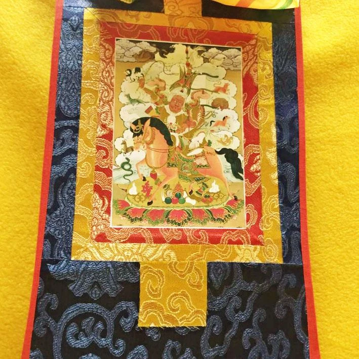 西藏【迷你精緻燙金藝術小唐卡(格薩爾王) 寺院淨化加持已開光】~加贈楚布寺藏香兩小把