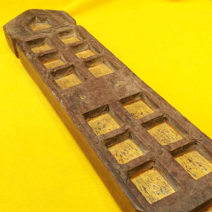 印度老件 手工實木雕刻 刷金 老柚木棋盤燭台 可放14顆蠟燭 可當擺飾 商店陳設