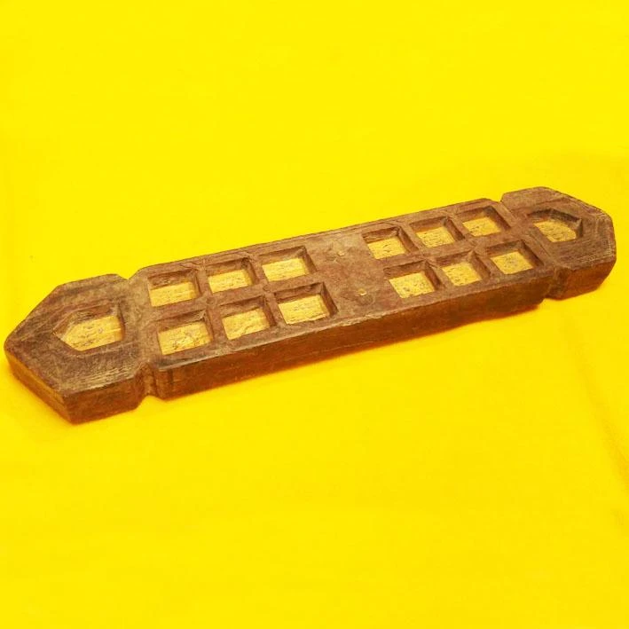 印度老件 手工實木雕刻 刷金 老柚木棋盤燭台 可放14顆蠟燭 可當擺飾 商店陳設