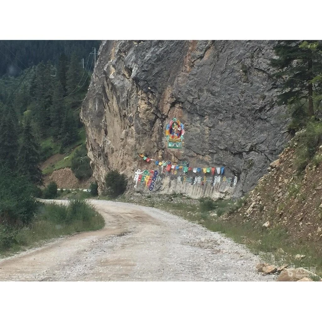 德格【宗薩黃包藏香粉】 供養土地家宅安康 安定身心健康 豐富資糧的薰香供粉