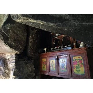 西藏【桑耶青浦修行地】桑耶青浦紅岩洞聖地香粉 蓮師閉關聖洞 不可思議的殊勝聖地香粉