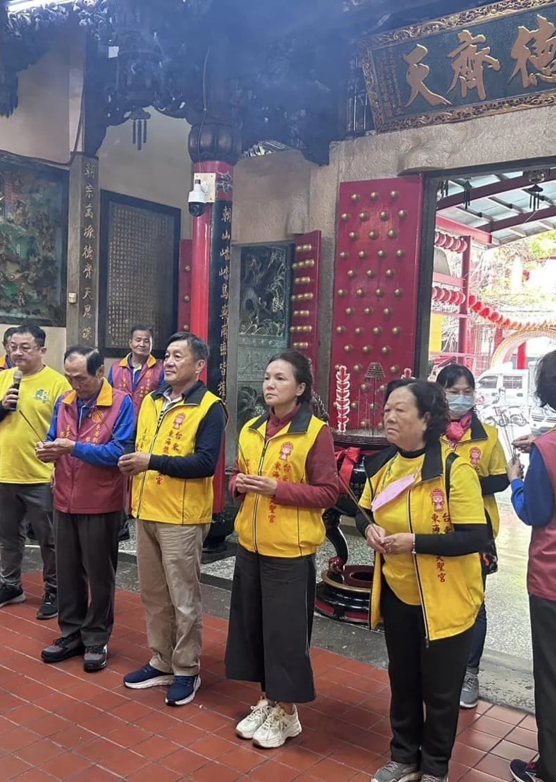 本宮前往『東港朝隆宮』訪宮