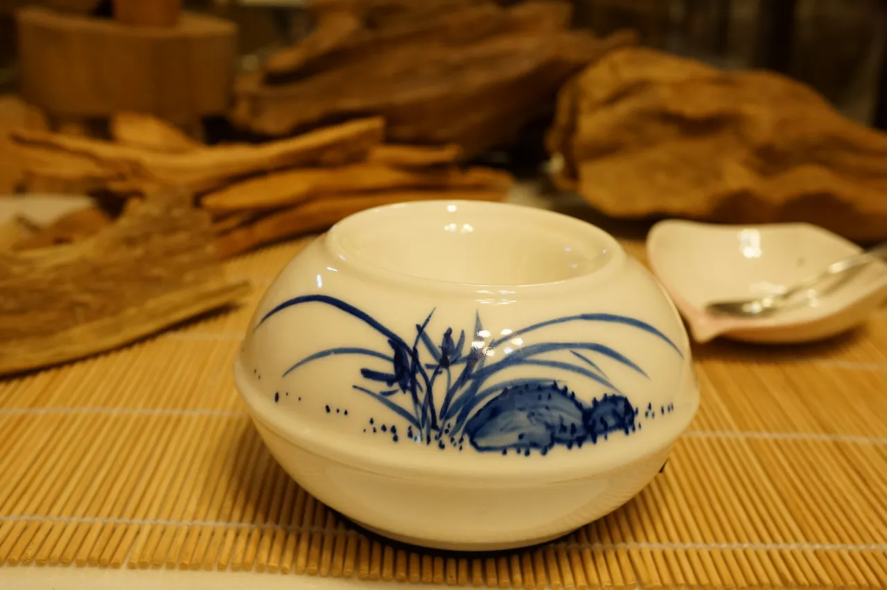 青花蘭品香電子爐110V