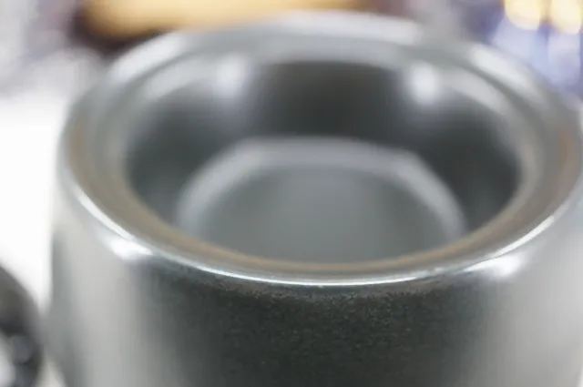 典雅電子薰香爐(請註明青瓷或黑晶)110V.220V