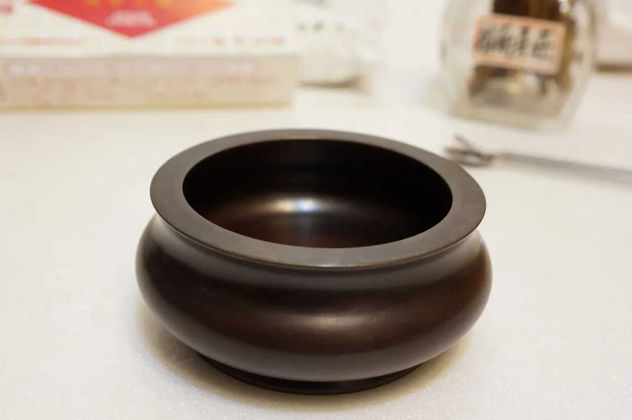 宣德.缽.朝天淨爐