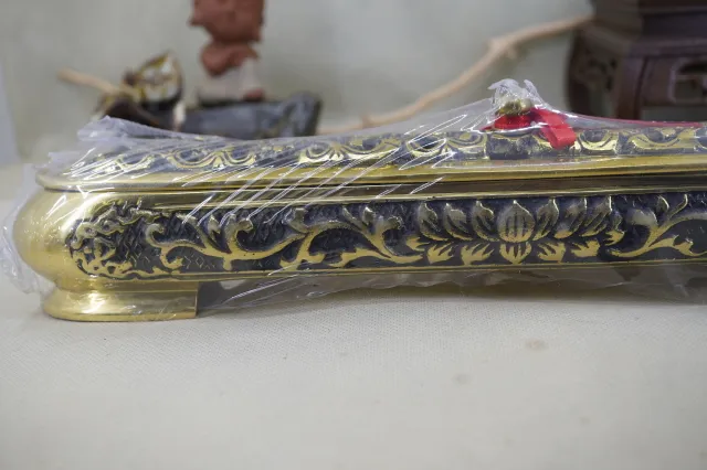 銅臥香爐(一尺)