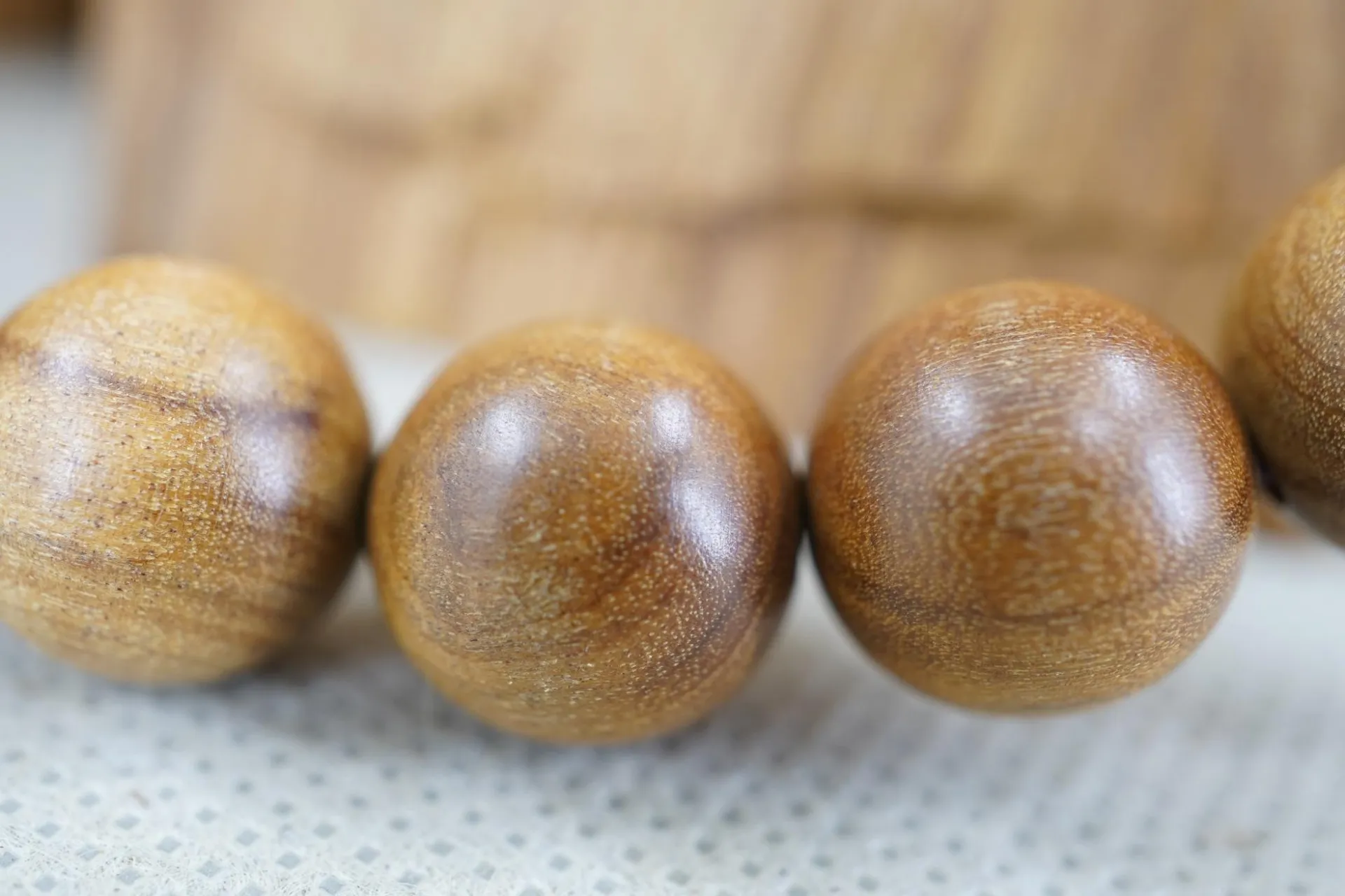 西澳新山檀香12mm手珠
