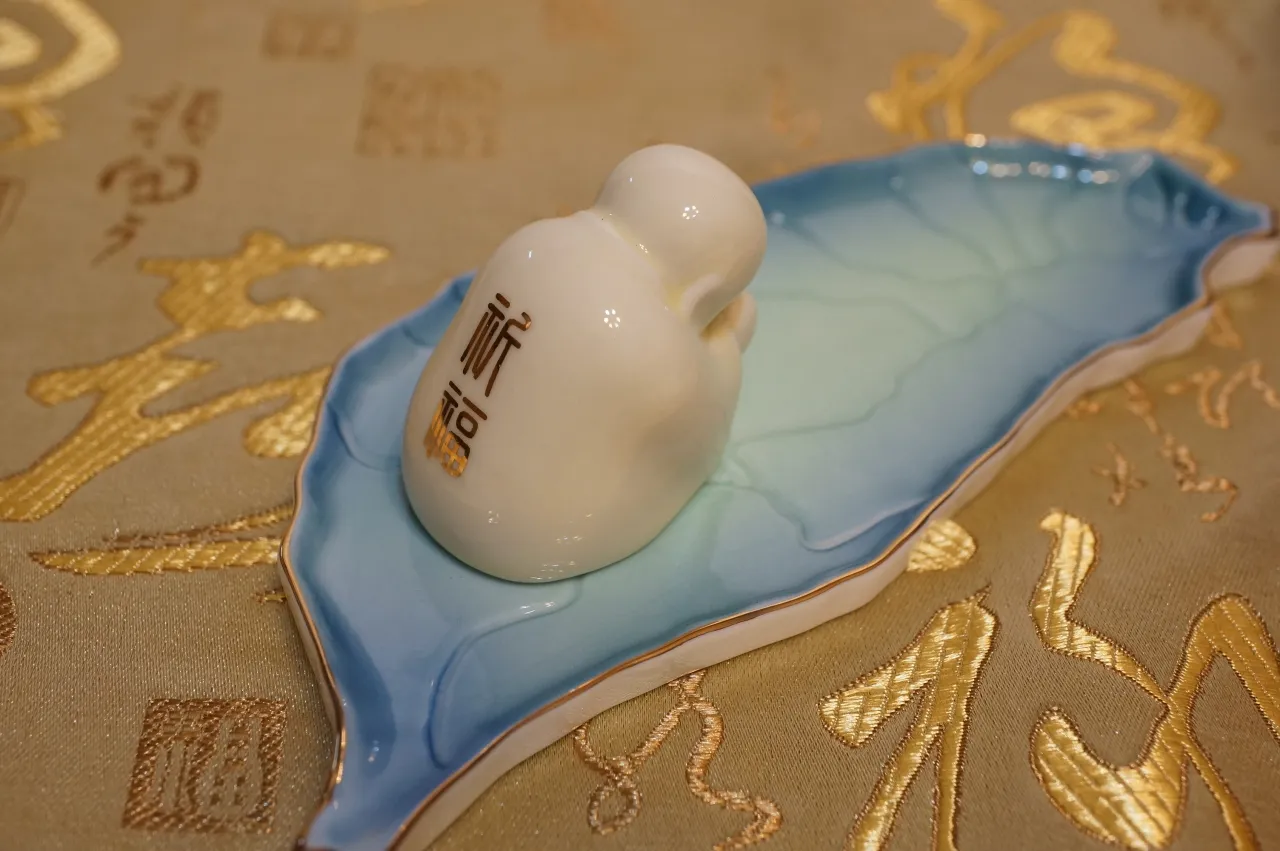 桐心.台灣情.天佑保佑香插