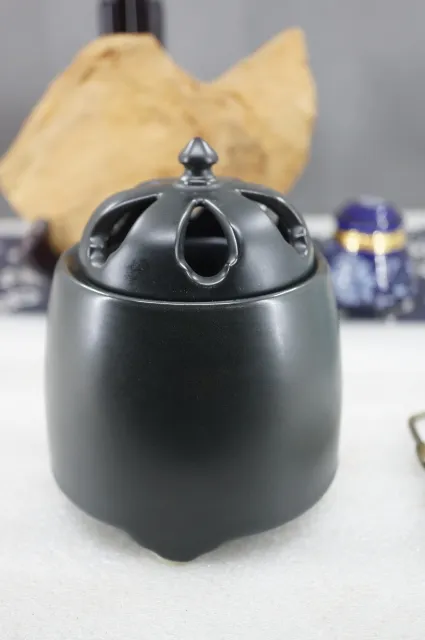 典雅電子薰香爐(請註明青瓷或黑晶)110V.220V