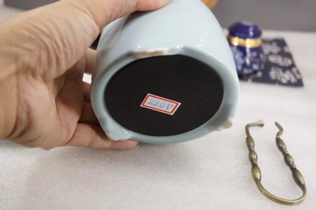 典雅電子薰香爐(請註明青瓷或黑晶)110V.220V