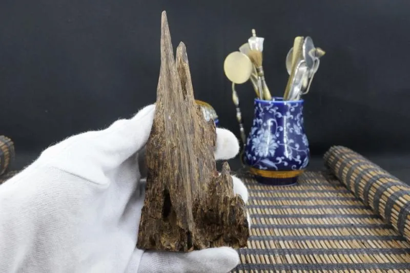 越南惠安黑奇楠64.24克