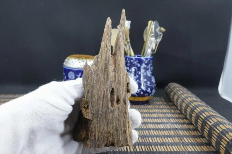 越南惠安黑奇楠64.24克