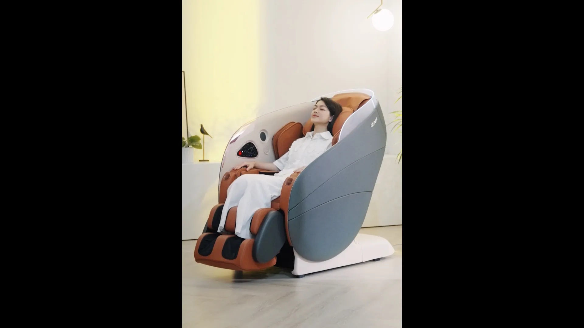 PRESTIGE《 康妮媚 – OSIM 5感養身椅 》