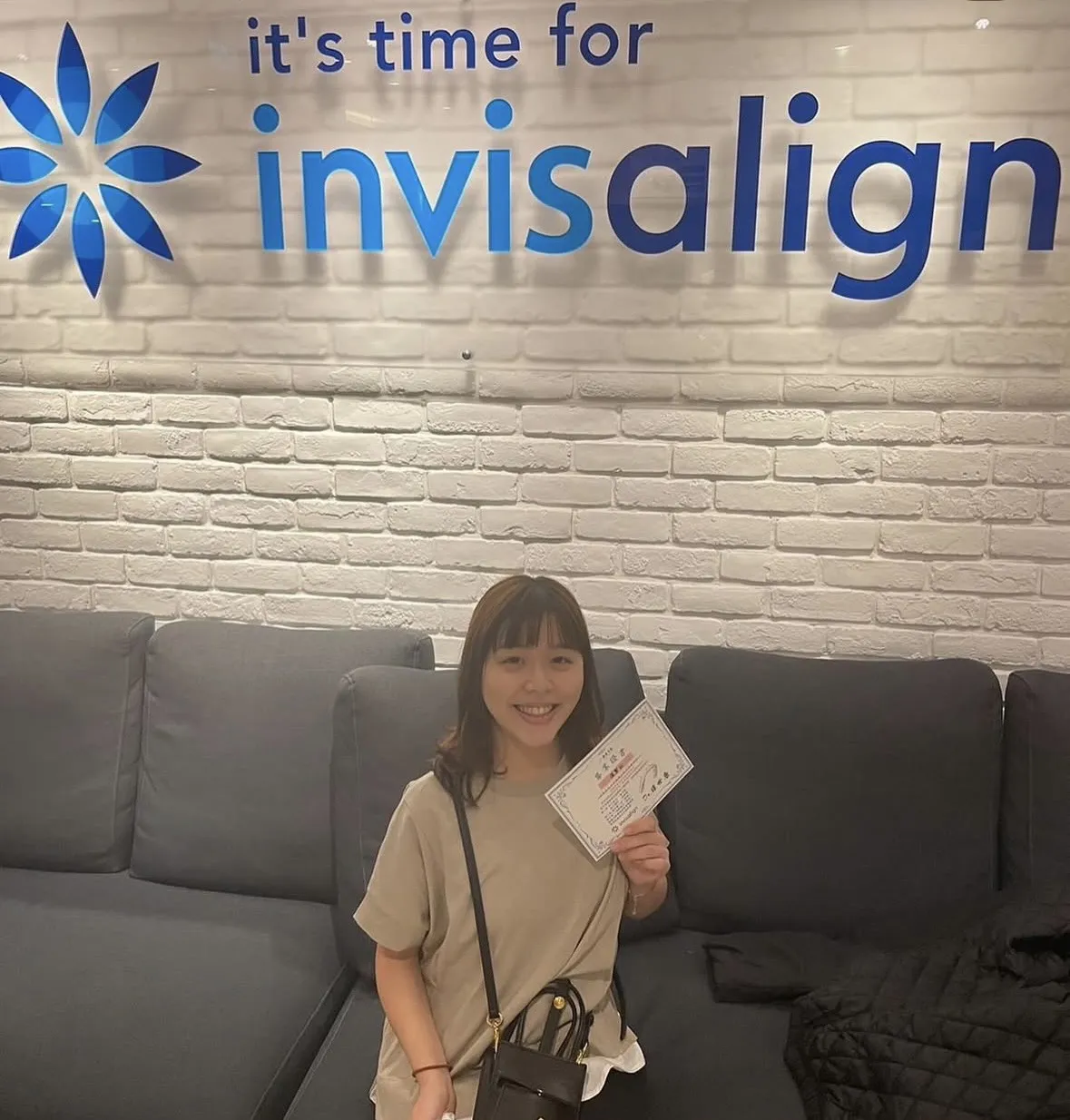 為期一年兩個月的隱適美畢業了