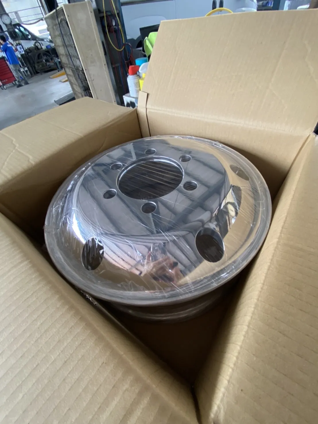 鍛造鋁圈-16吋(IVECO DAILY適用)