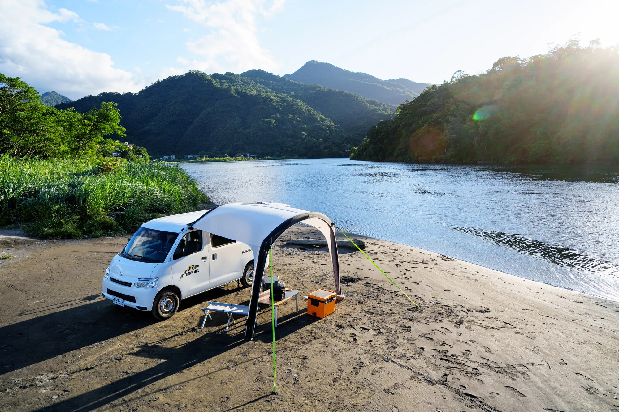 DOMETIC SUNSHINE AIR PRO VW 充氣車邊帳-小型