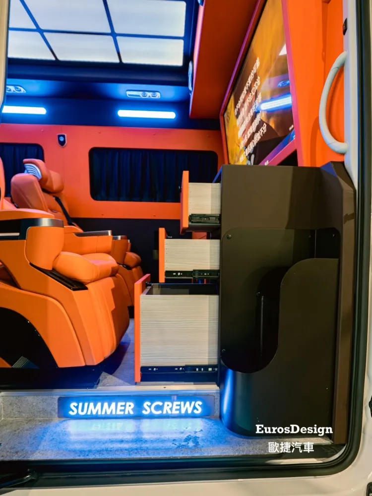 豪華保母車｜機場接送・商務客車應用