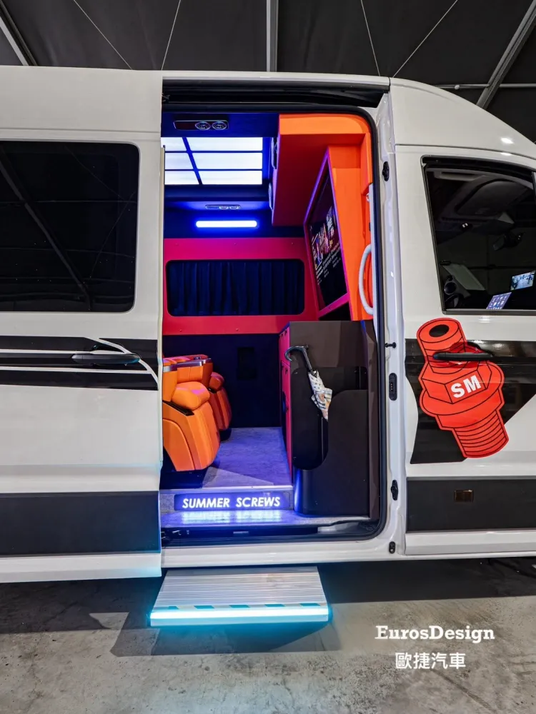 豪華保母車｜機場接送・商務客車應用