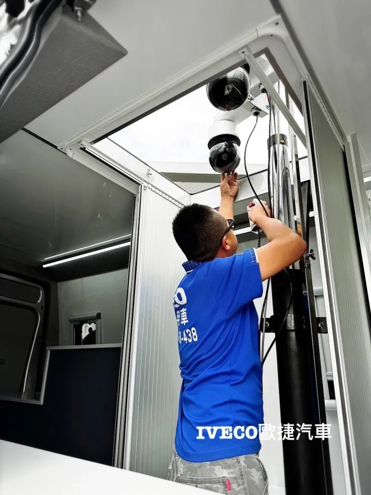 農業署水保局-行動式土石流偵測車車體改裝