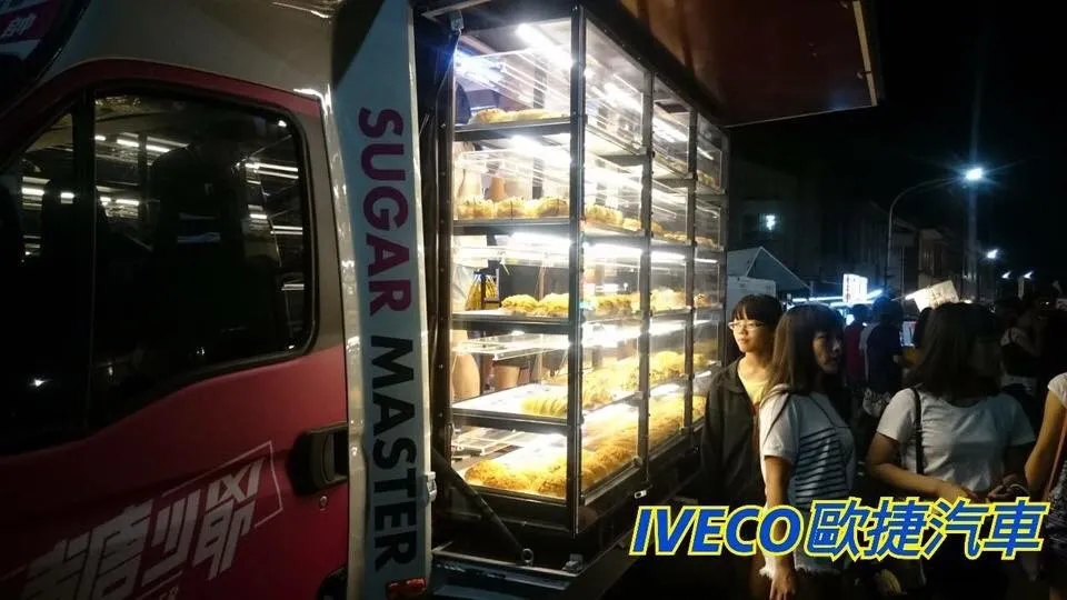 糖少爺行動餐車麵包販售設計