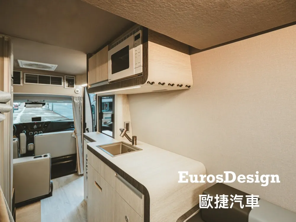 IVECO廂型露營車｜台中露營車設計｜烏日區露營車設計