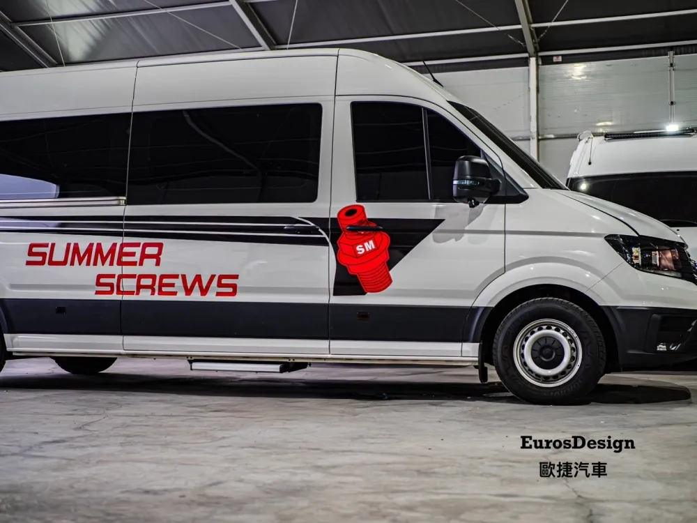 豪華保母車｜機場接送・商務客車應用