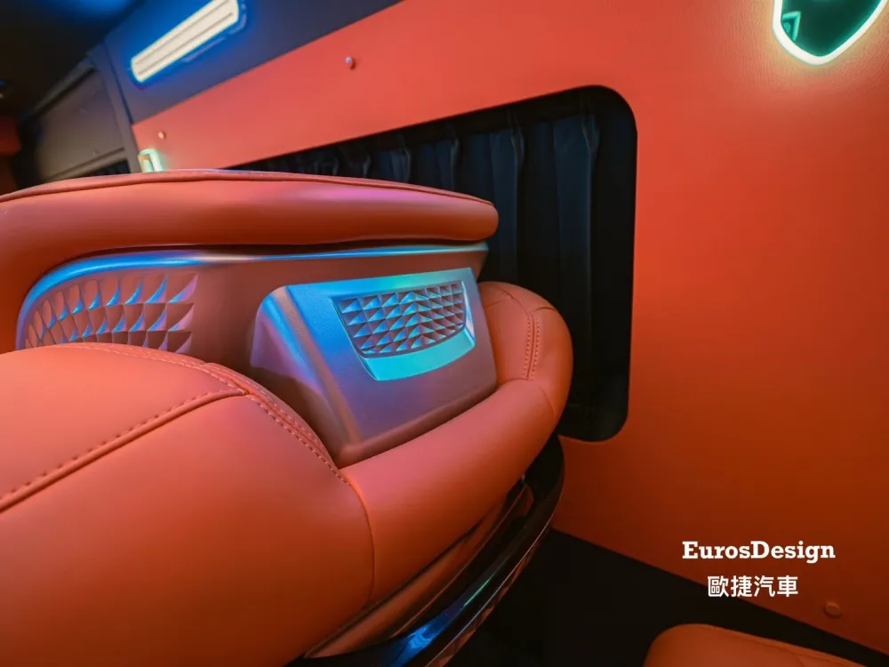 豪華保母車｜機場接送・商務客車應用