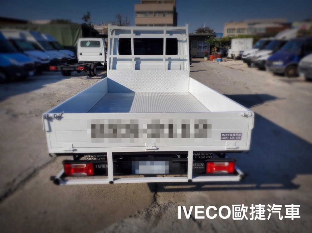 塑膠射出廠貨車