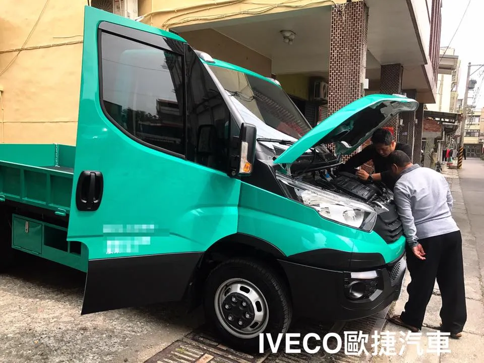 專業泥作工程貨車