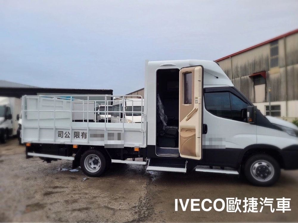 精密儀器-雙廂貨車