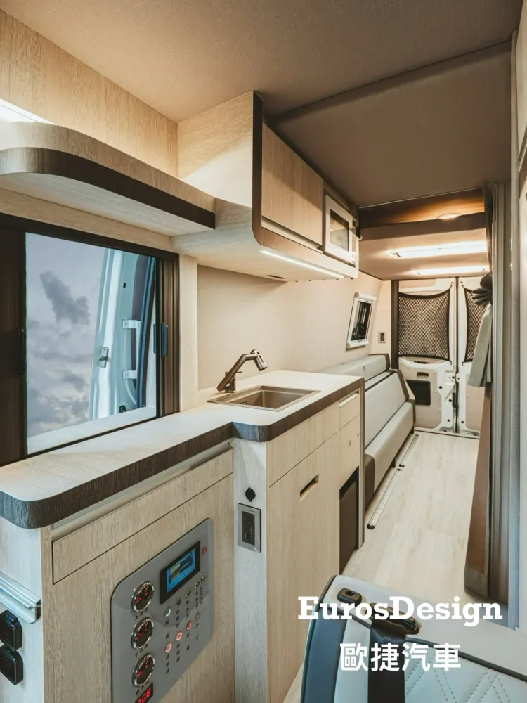 IVECO廂型露營車｜台中露營車設計｜烏日區露營車設計