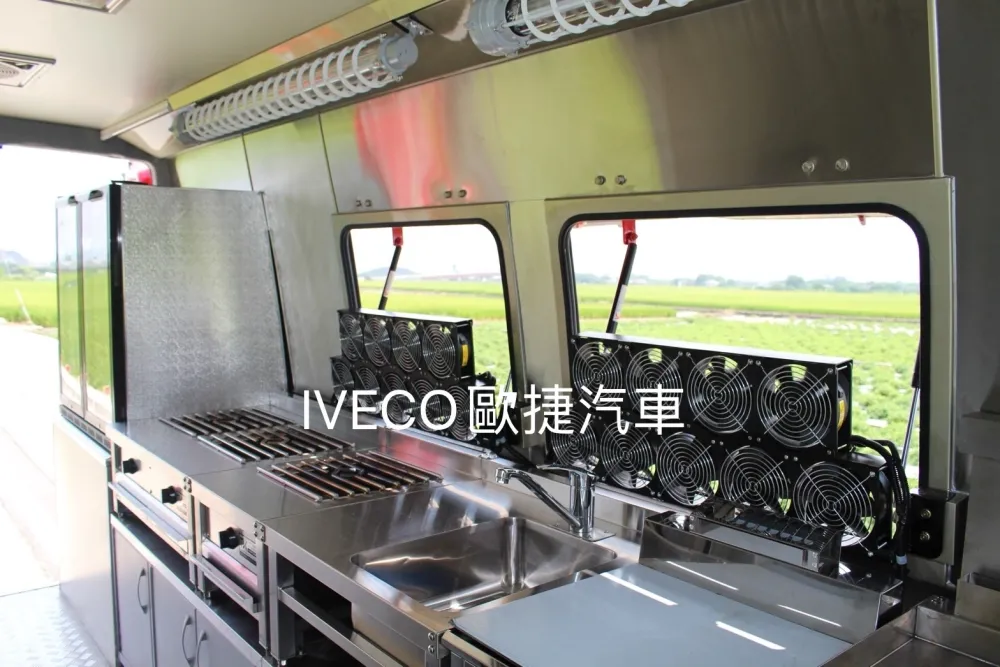 瓦城泰式料理行動餐車－專業行動廚房