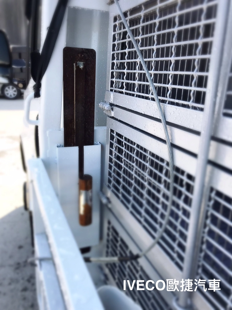 貨斗車廂-賽鴿運送車