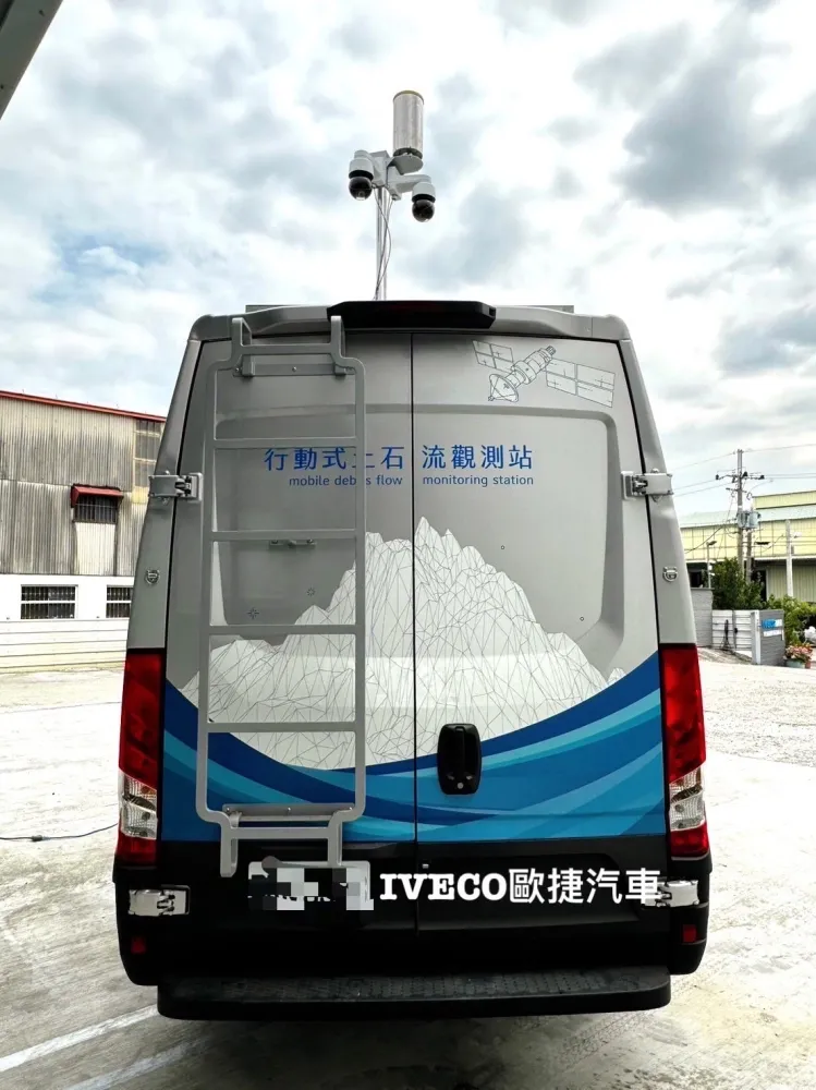 農業署水保局-行動式土石流偵測車車體改裝