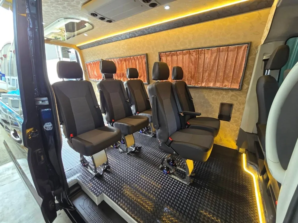 福斯大T生命禮儀車｜尊榮靈柩與接體空間配置